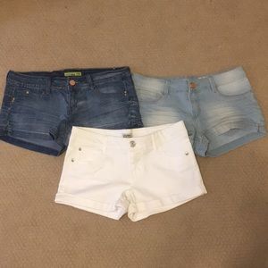 *just the acid washed and white pair*